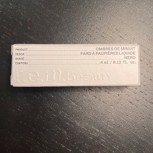 R.E.M beauty midnight shadows liquid shadow shade NERD